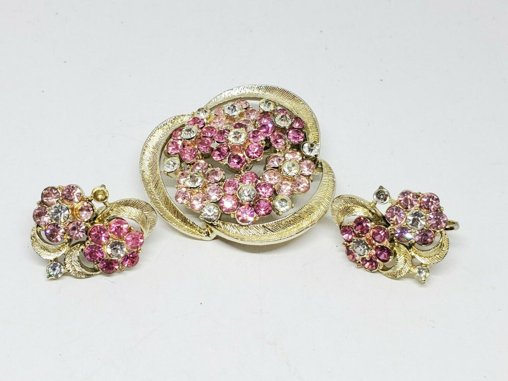 Flower on Stem Pink Rhinestones Vintage Gold Brooch Pin M-4479