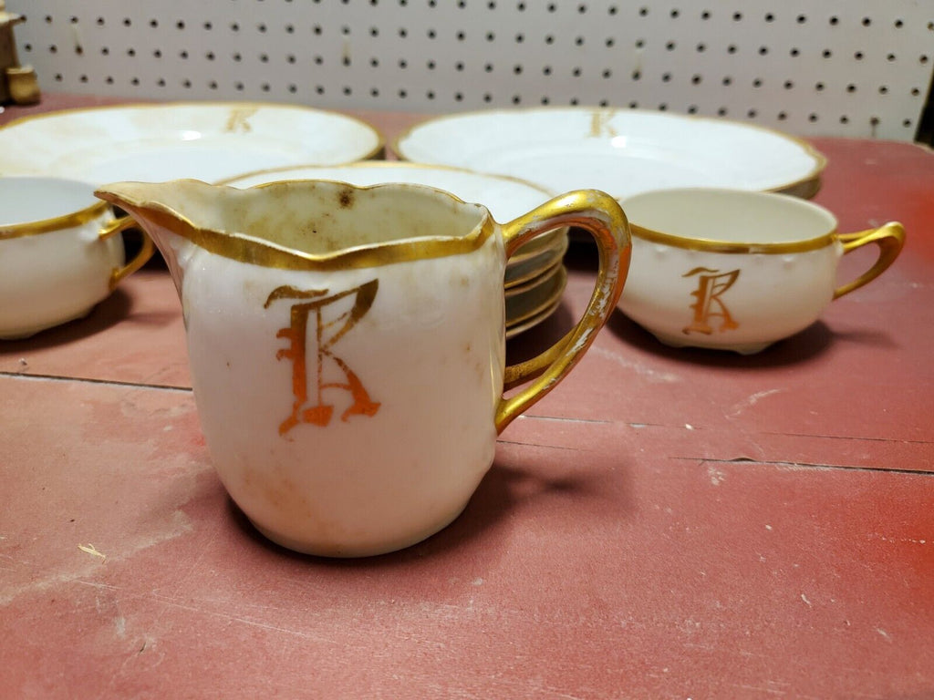 Gold Rim Stoneware Measuring Cup Set