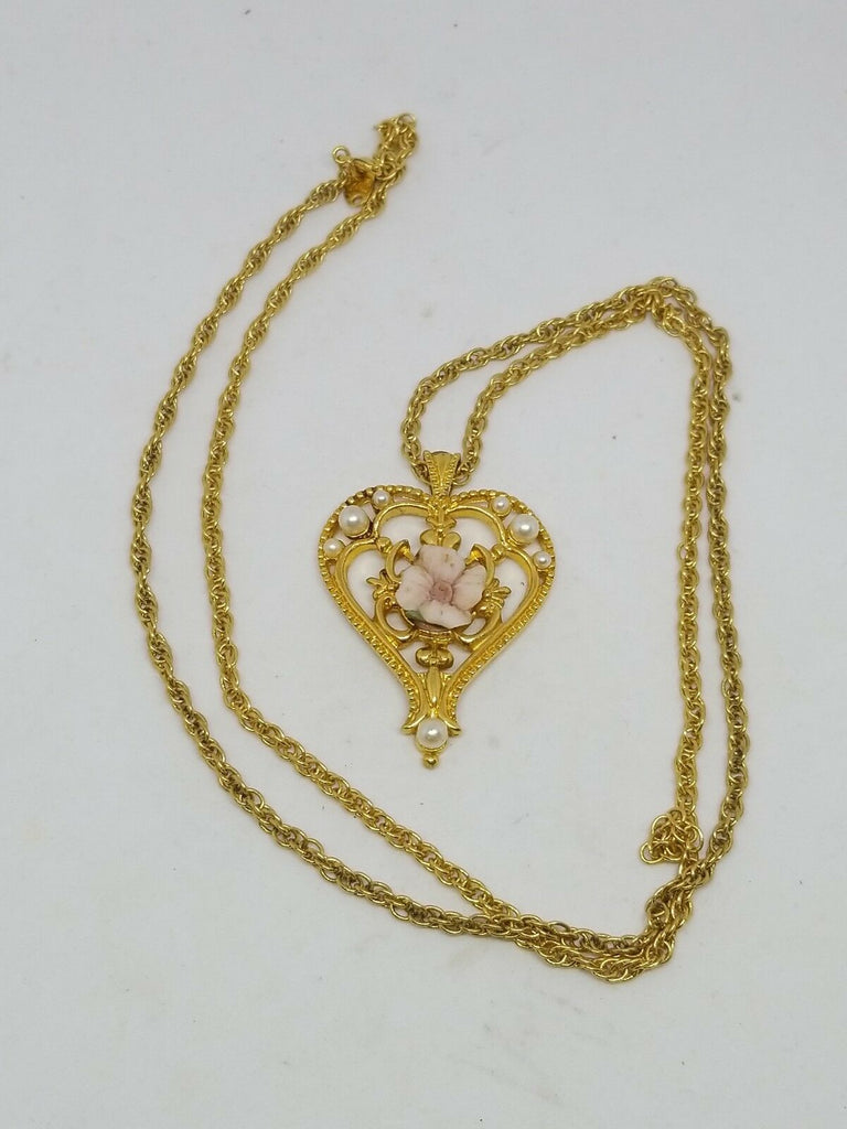 AVON Antique Goldtone Necklace w/Pink Cab and Faux Pearls