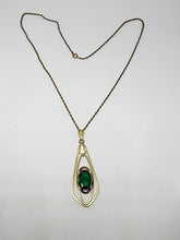 Vintage 12k Yellow Gold Filled Oval Green Cubic Zirconia Wire Pendant Necklace