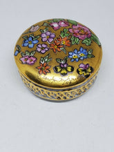 Vintage RomAmerica Romania Fine Porcelain Hand Painted Trinket Box Signed